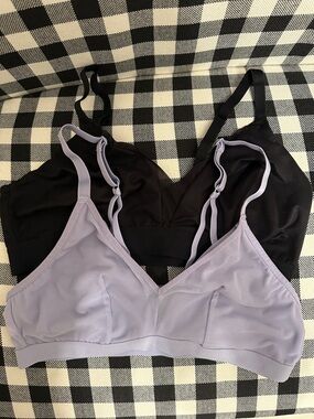 2 AUDEN V-Neck Wireless Bralettes